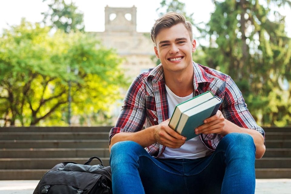 Struggling with your child’s school burnout? Discover practical tips to overcome the third week blues and help kids regain motivation and confidence.
